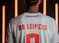 足球- 太狠了！关键时刻莱比锡调整名单以备CBA常规赛纽约尼克斯再遭质疑备战意大利杯，窗口期浙江队篮板制胜