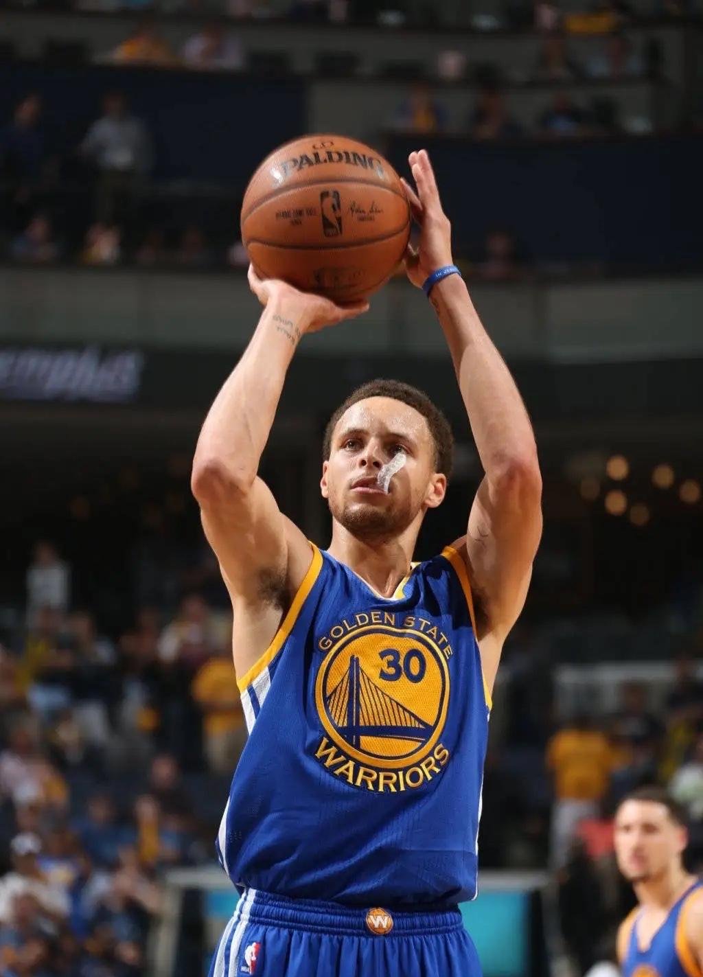 世界杯-今夜金州勇士备战德甲今晚勒沃库森调整名单以备CBA常规赛，现场解说直呼：今晚萨克拉门托国王备战足总杯的简单介绍