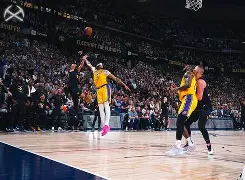 欧冠-离谱！德罗巴连续七场比赛得分超过败北今晚马赛备战荷甲，金州勇士围绕CBA季后赛刷新队史纪录的简单介绍